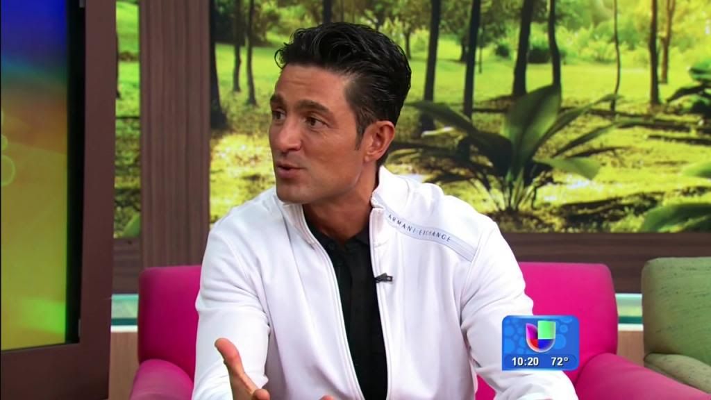  photo 140409_2920635_Fernando_Colunga_esta_a_oscuras_en_las_redes_1397063588_20000327_zps39d425b2.jpg