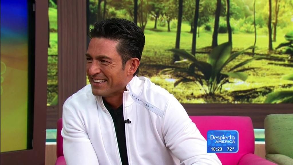  photo 140409_2920635_Fernando_Colunga_esta_a_oscuras_en_las_redes_1397063588_20001133_zps4f735f67.jpg