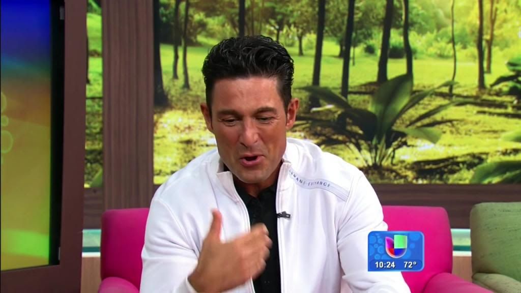  photo 140409_2920635_Fernando_Colunga_esta_a_oscuras_en_las_redes_1397063588_20001532_zps9c14c9cc.jpg