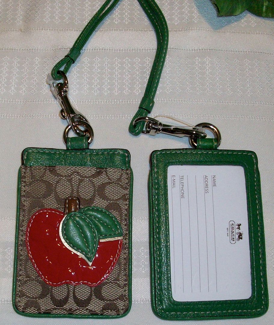 61004 apple motif lanyard id badge case 2 pc