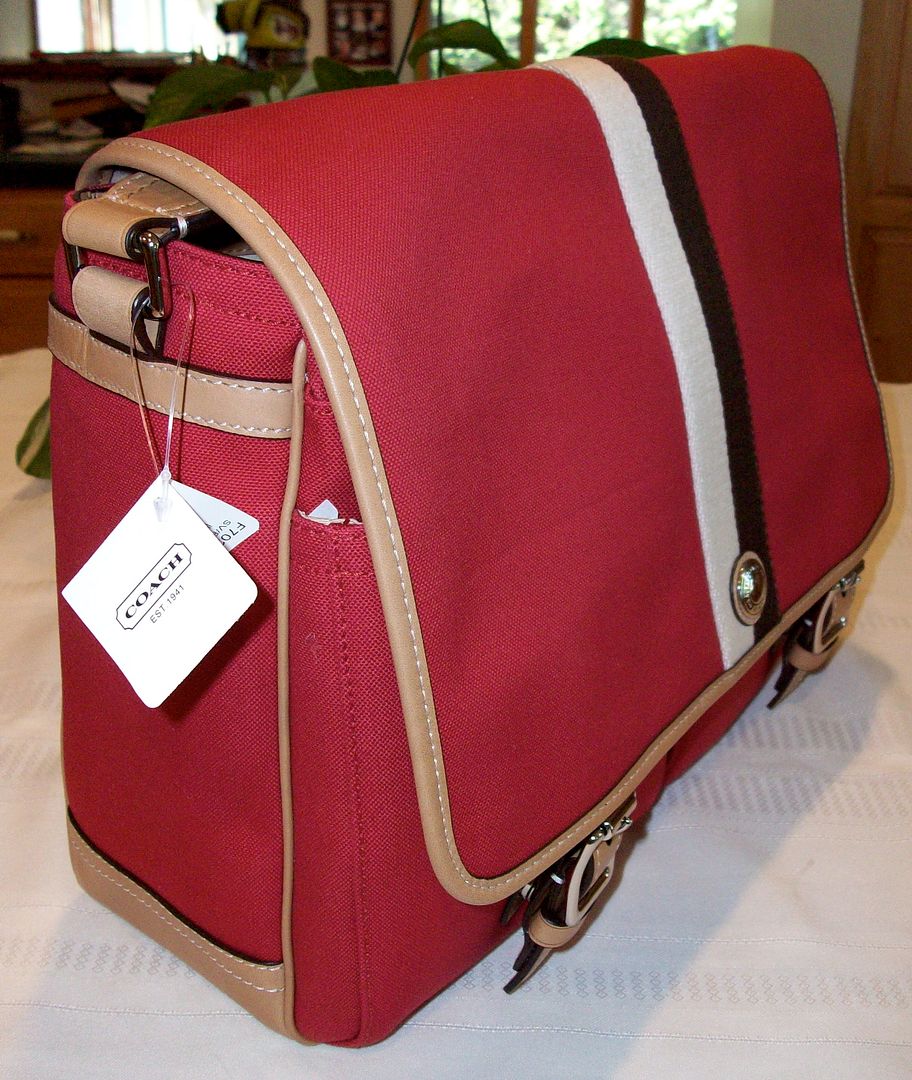 70201 voyage canvas messenger red side