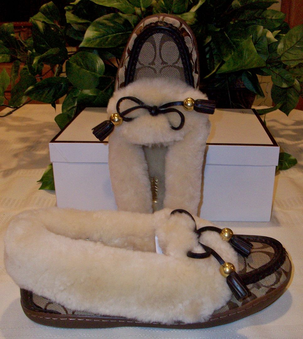 fiona signature shearling slippers khaki frontside