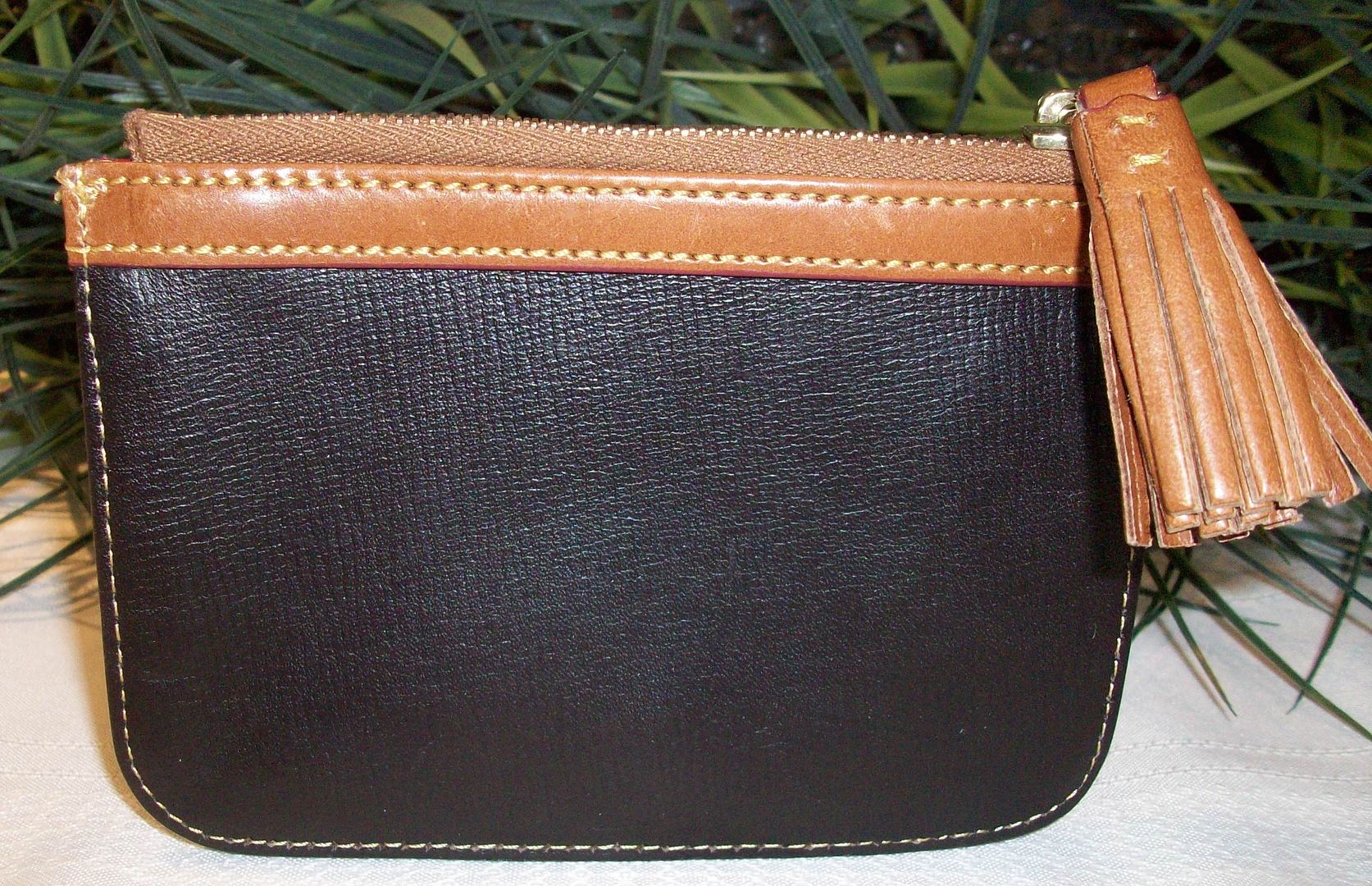 dooney textured leather zip top coin purse black back photo 100_0652.jpg