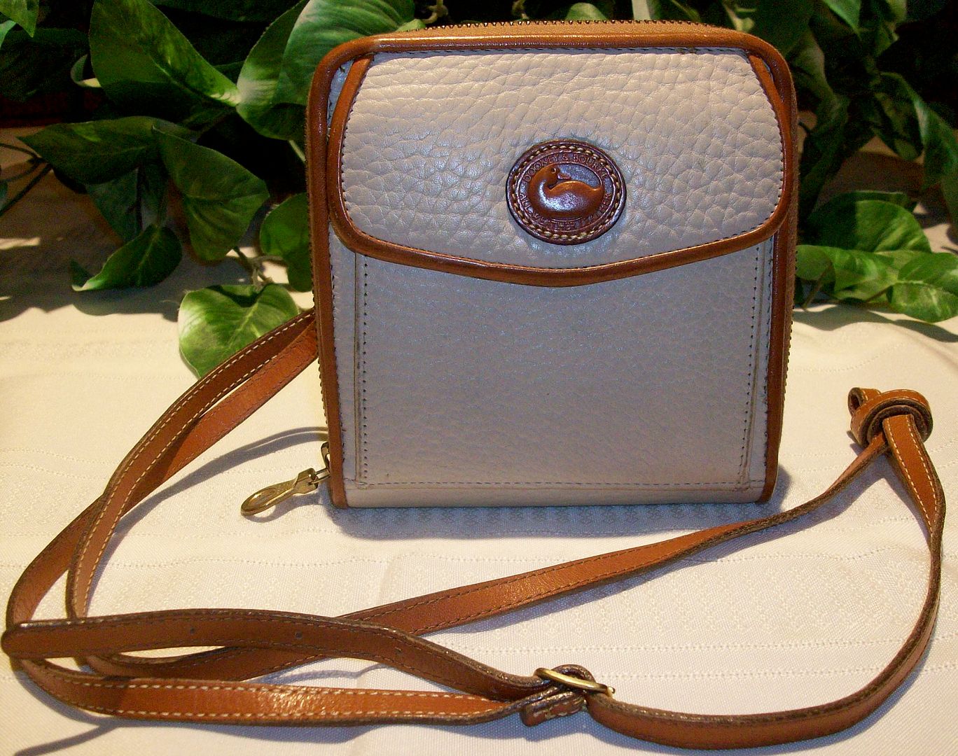 vintage crossbody wallet bag front photo 100_6803_zpsd689b149.jpg