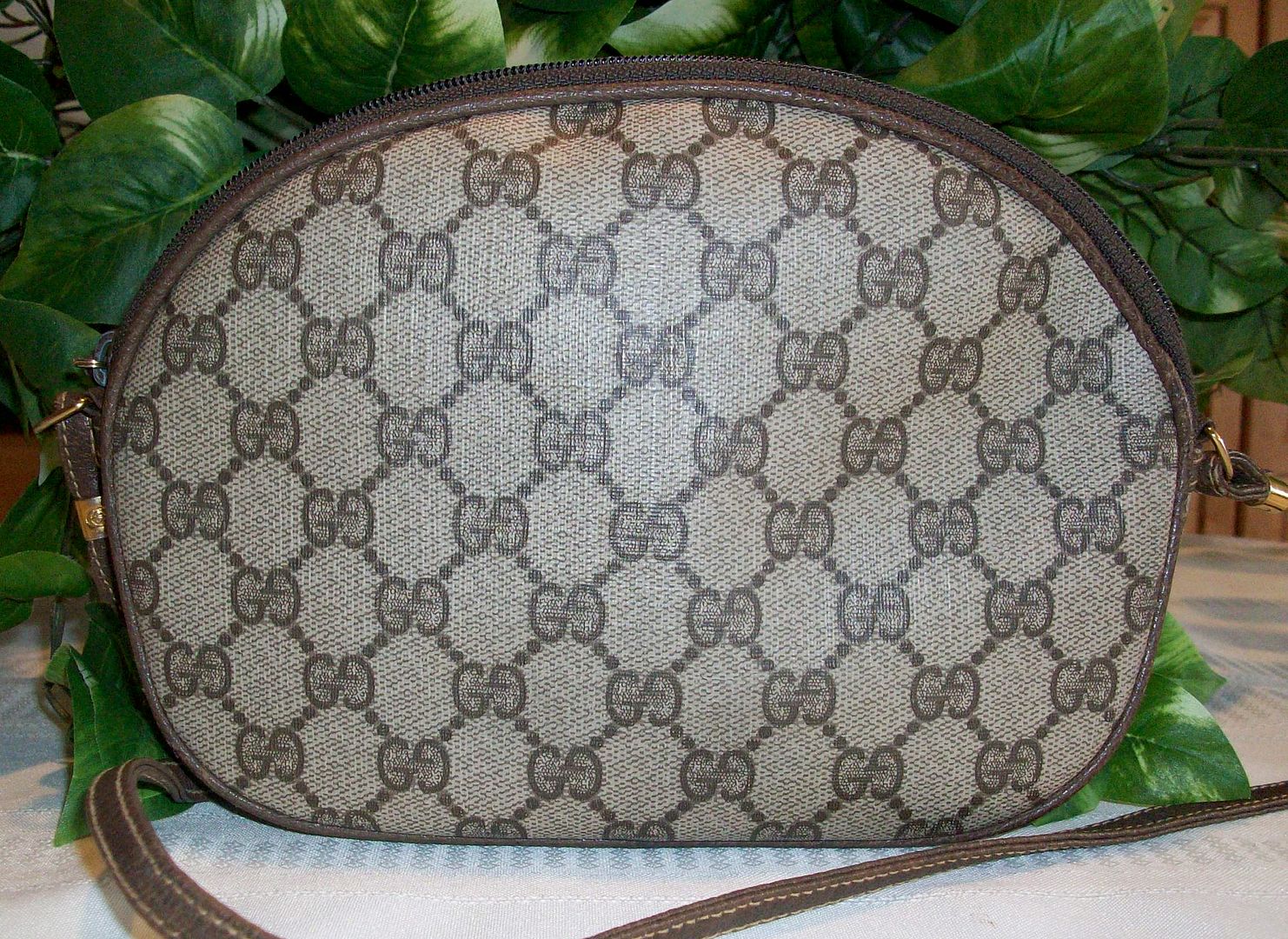 vintage gucci monogram canvas cross body shoulder bag back