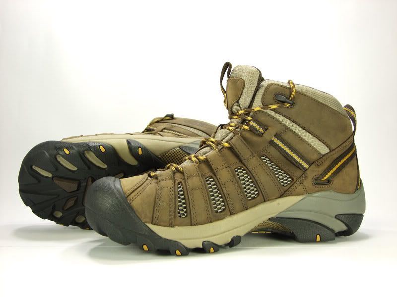 http:.keenfootwearusenproduct...voyageur%20mid