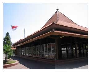 Gedung Nasional Indonesia Today